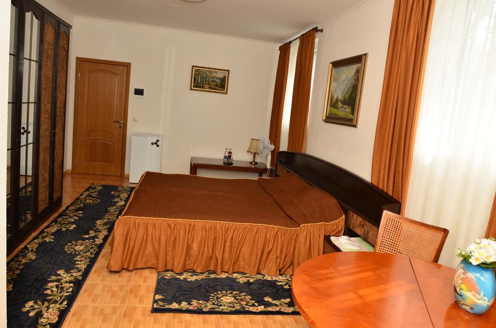 Hotel Acorn Irpin Buitenkant foto