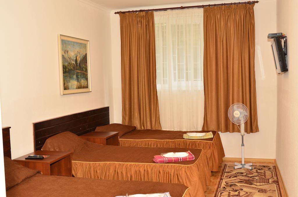 Hotel Acorn Irpin Buitenkant foto