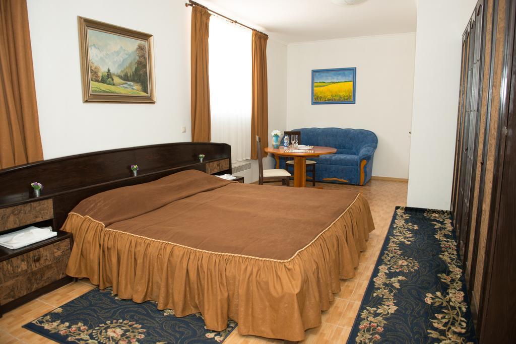 Hotel Acorn Irpin Kamer foto